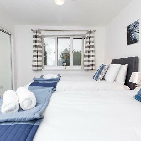 Prime Commuter Executive Apartment ดันเฟิร์มลิน ภายนอก รูปภาพ