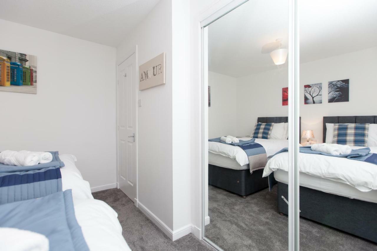 Prime Commuter Executive Apartment ดันเฟิร์มลิน ภายนอก รูปภาพ
